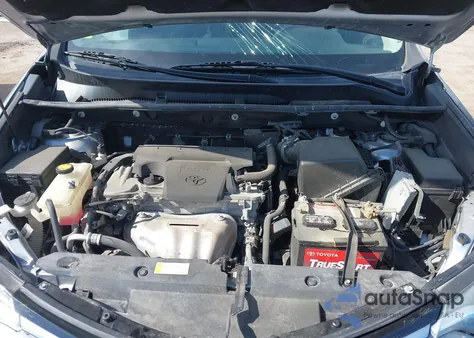 2017 Toyota Rav4 Le z USA, uszkodzony, nr VIN 2T3ZFREV2HW345276